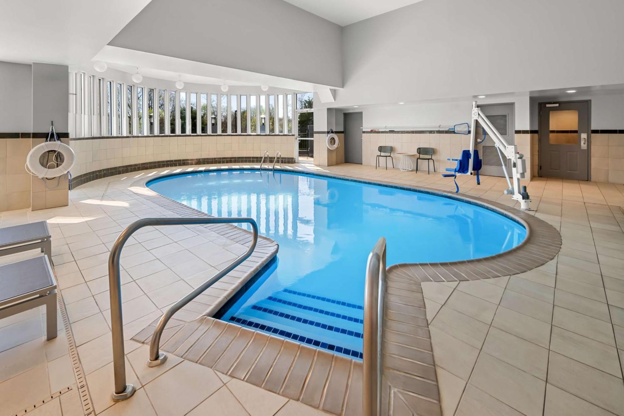Spark By Hilton Woodbridge Luaran gambar